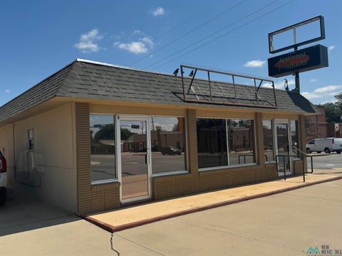 Homes For Rent - 702 W Main Street<br/> Artesia, NM 88210