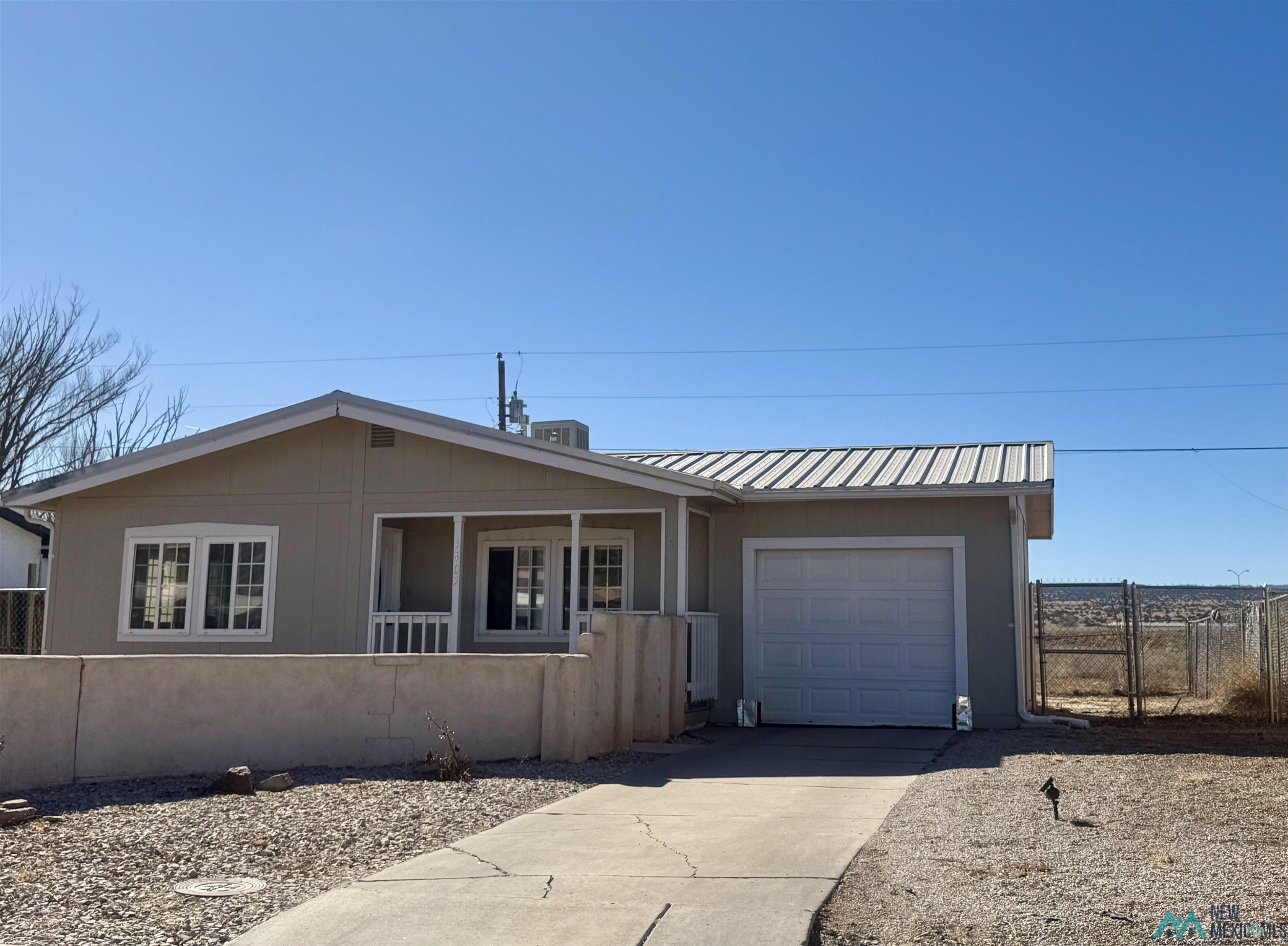 1405 Pinon Street, Milan, Texas image 1