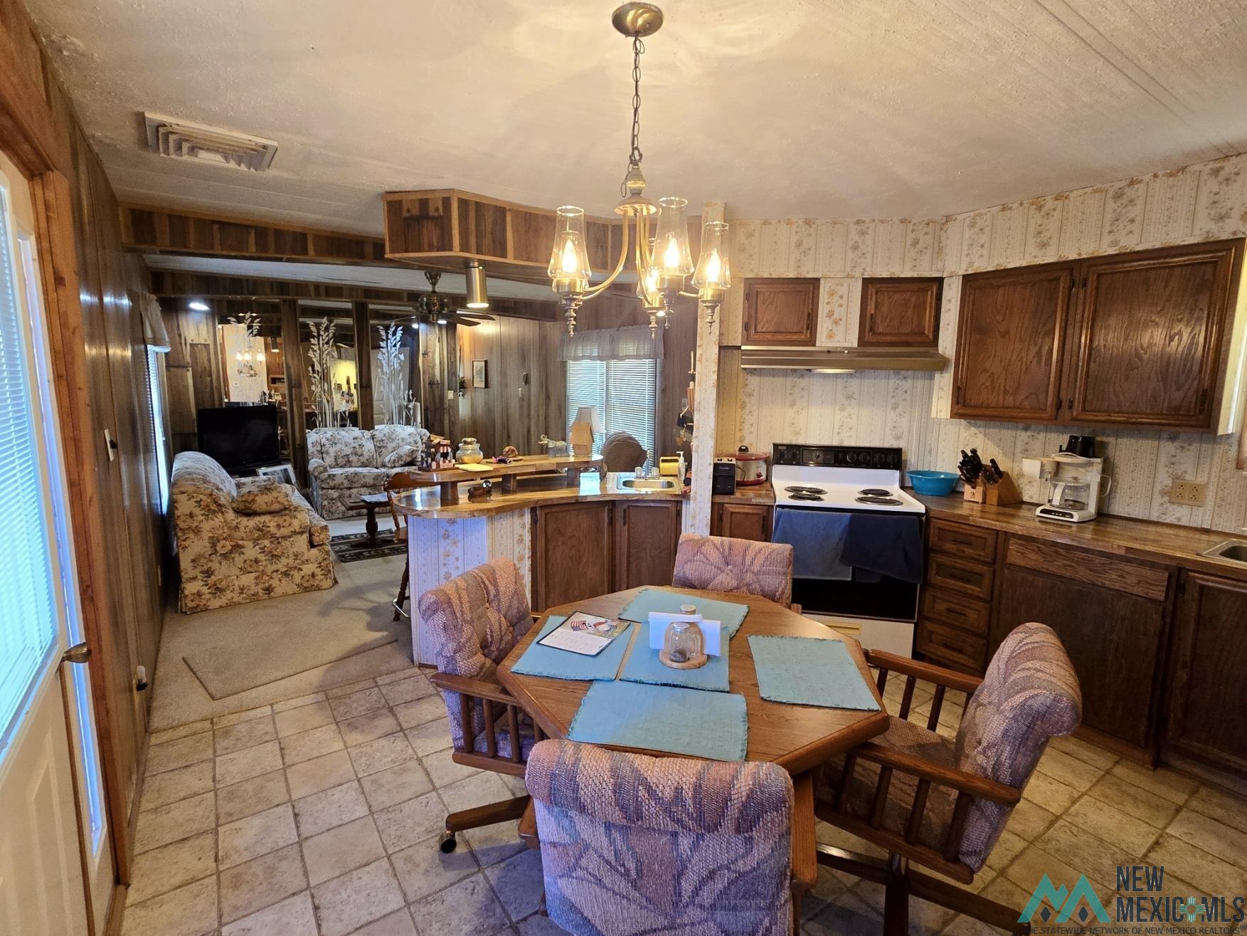 606 Travis Street, Truth Or Consequences, New Mexico image 17