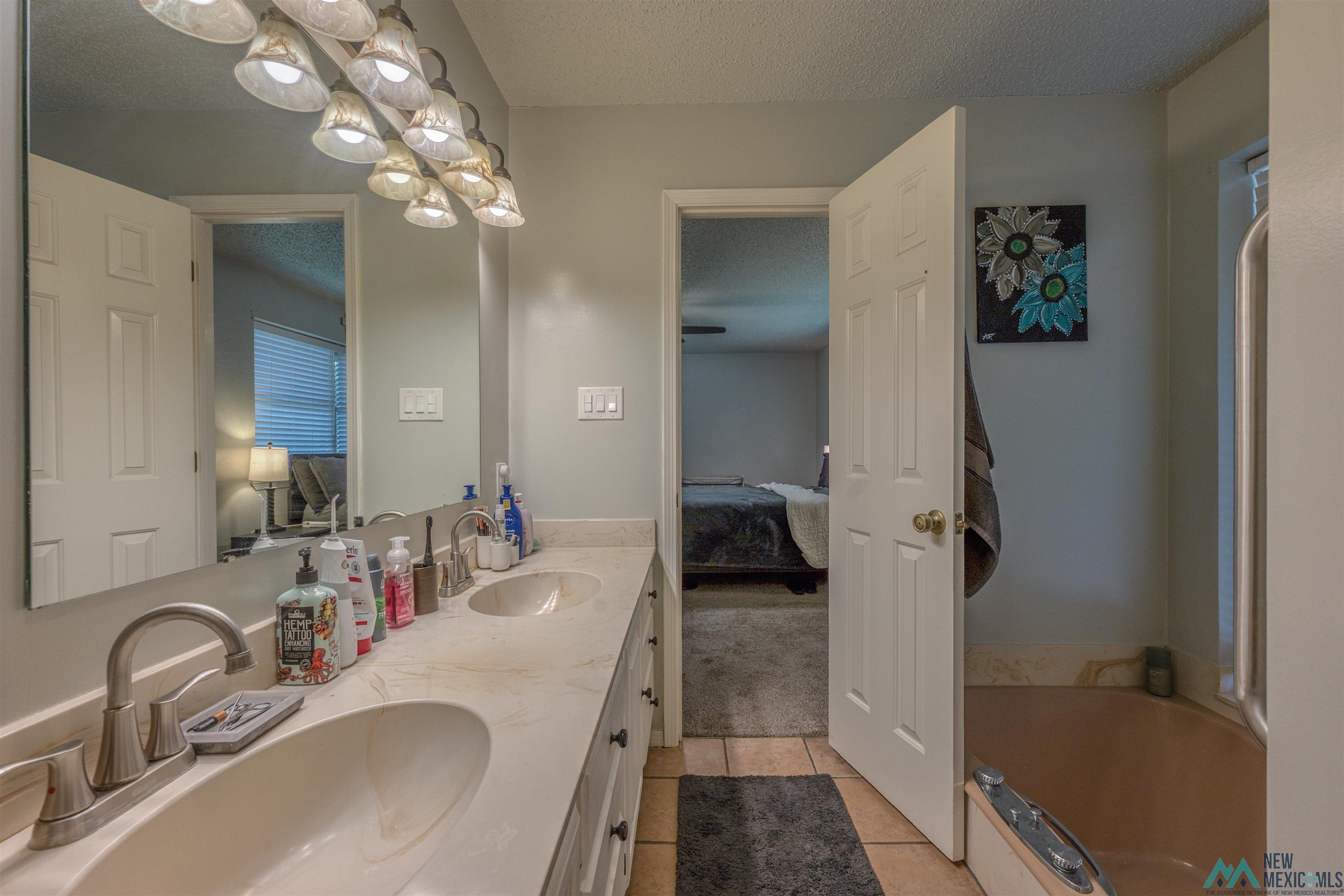 103 Three Cross Drive, Roswell, Texas image 43