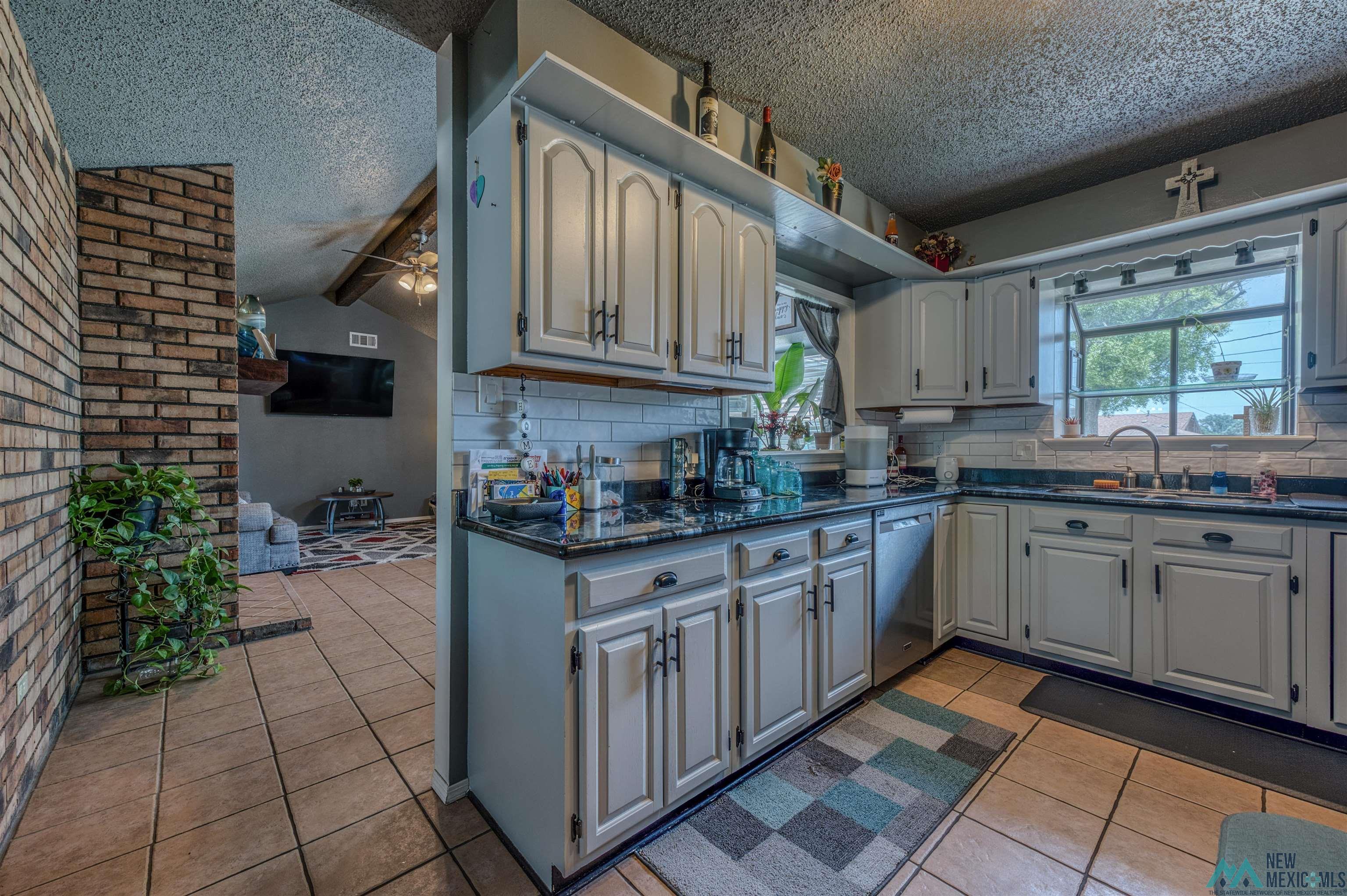 103 Three Cross Drive, Roswell, Texas image 28