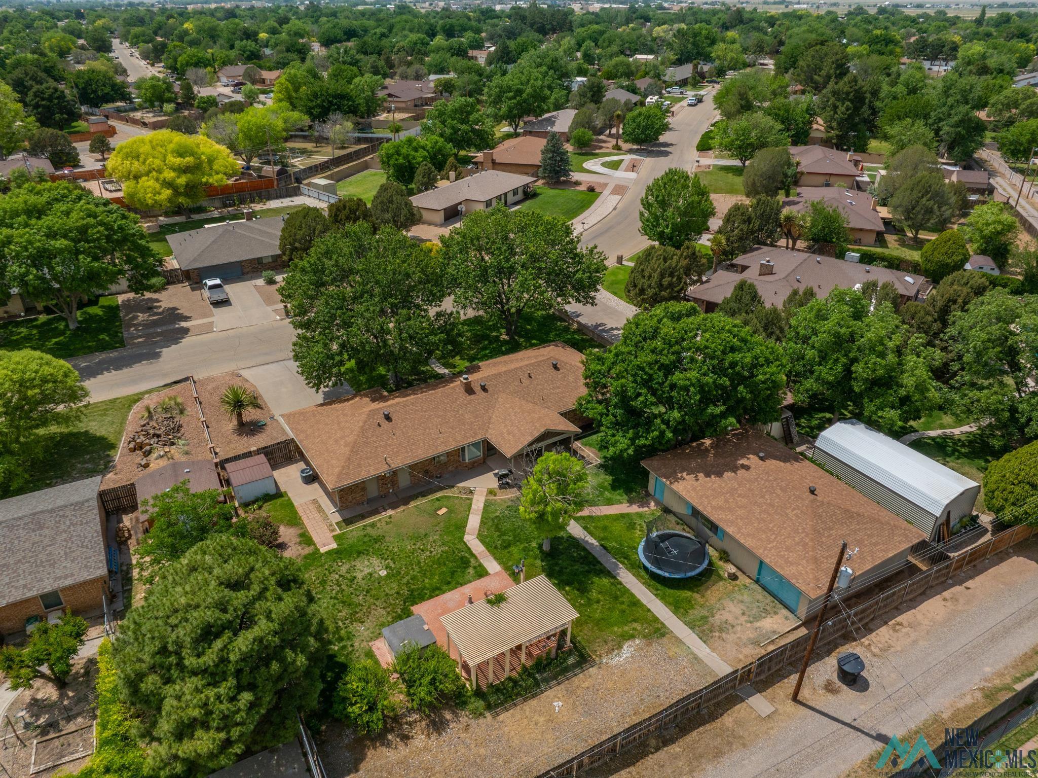 103 Three Cross Drive, Roswell, Texas image 8