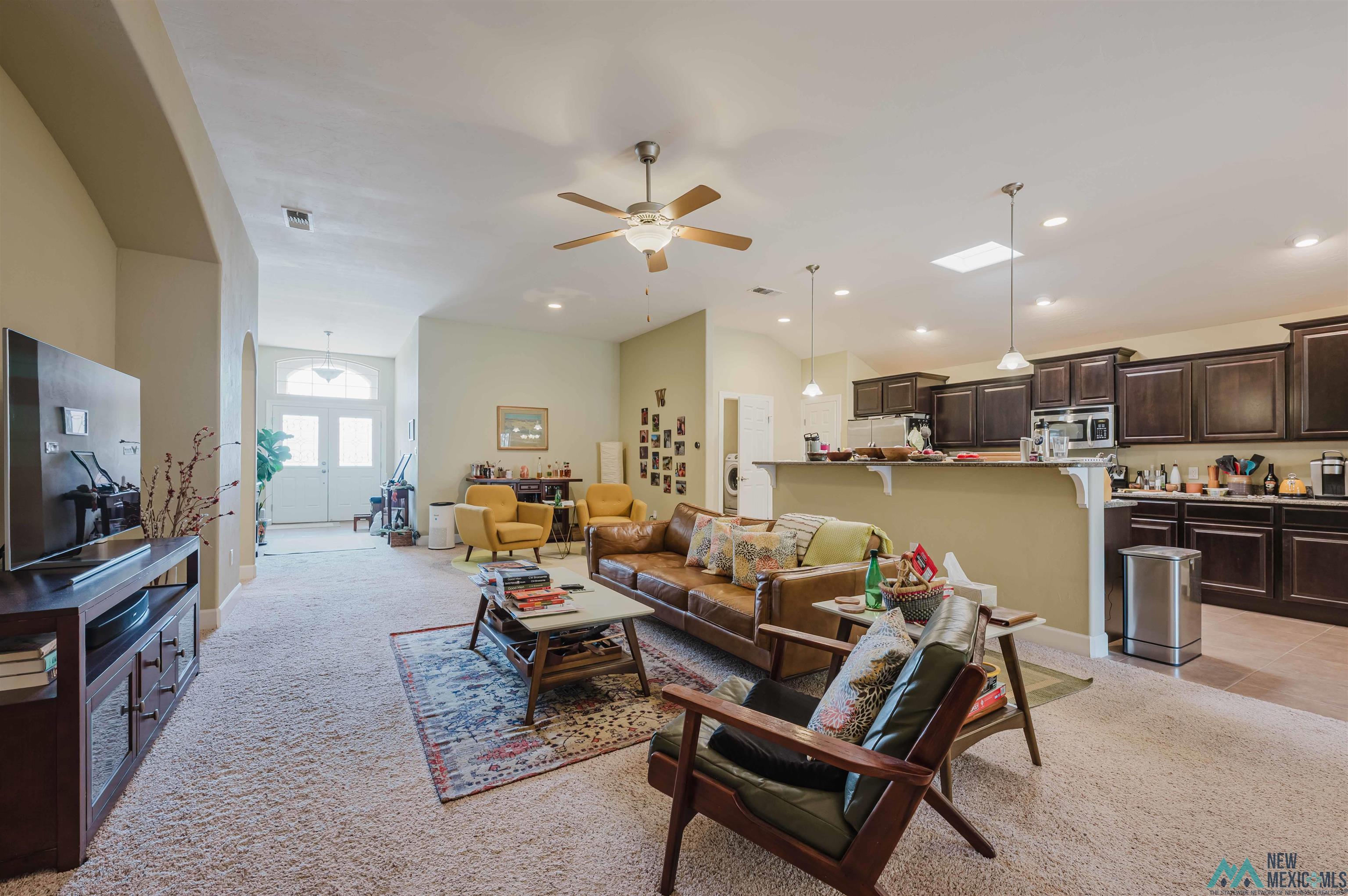 34 Holly Loop, Roswell, Texas image 6