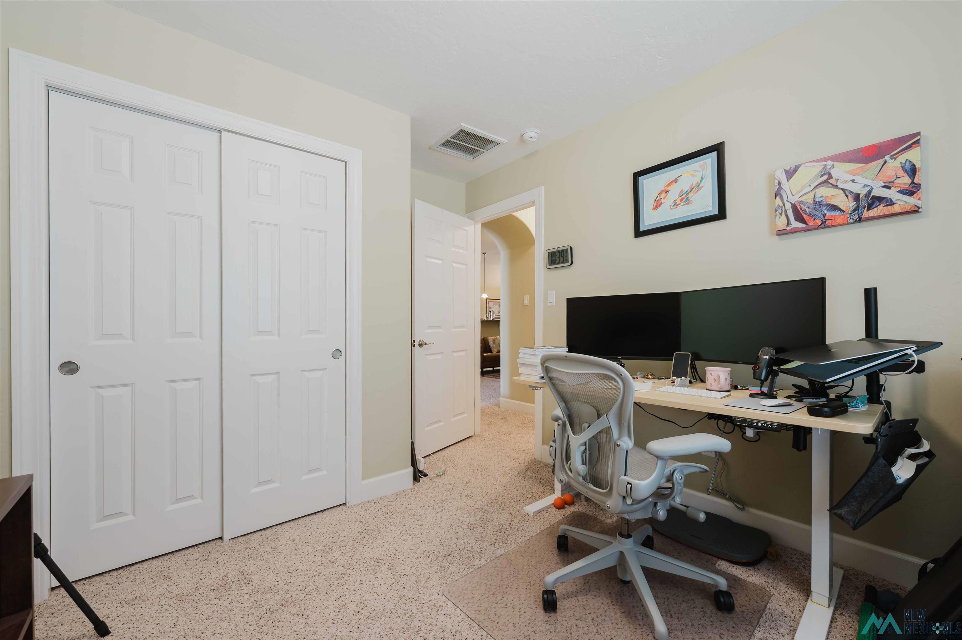 34 Holly Loop, Roswell, Texas image 31