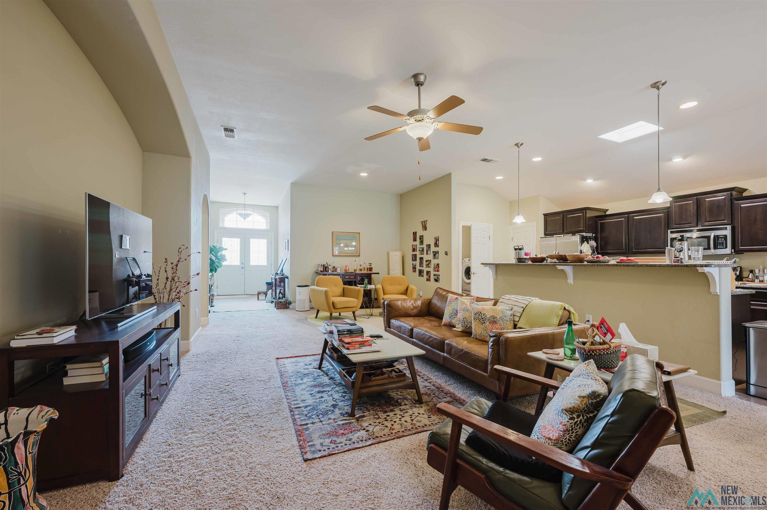 34 Holly Loop, Roswell, Texas image 10