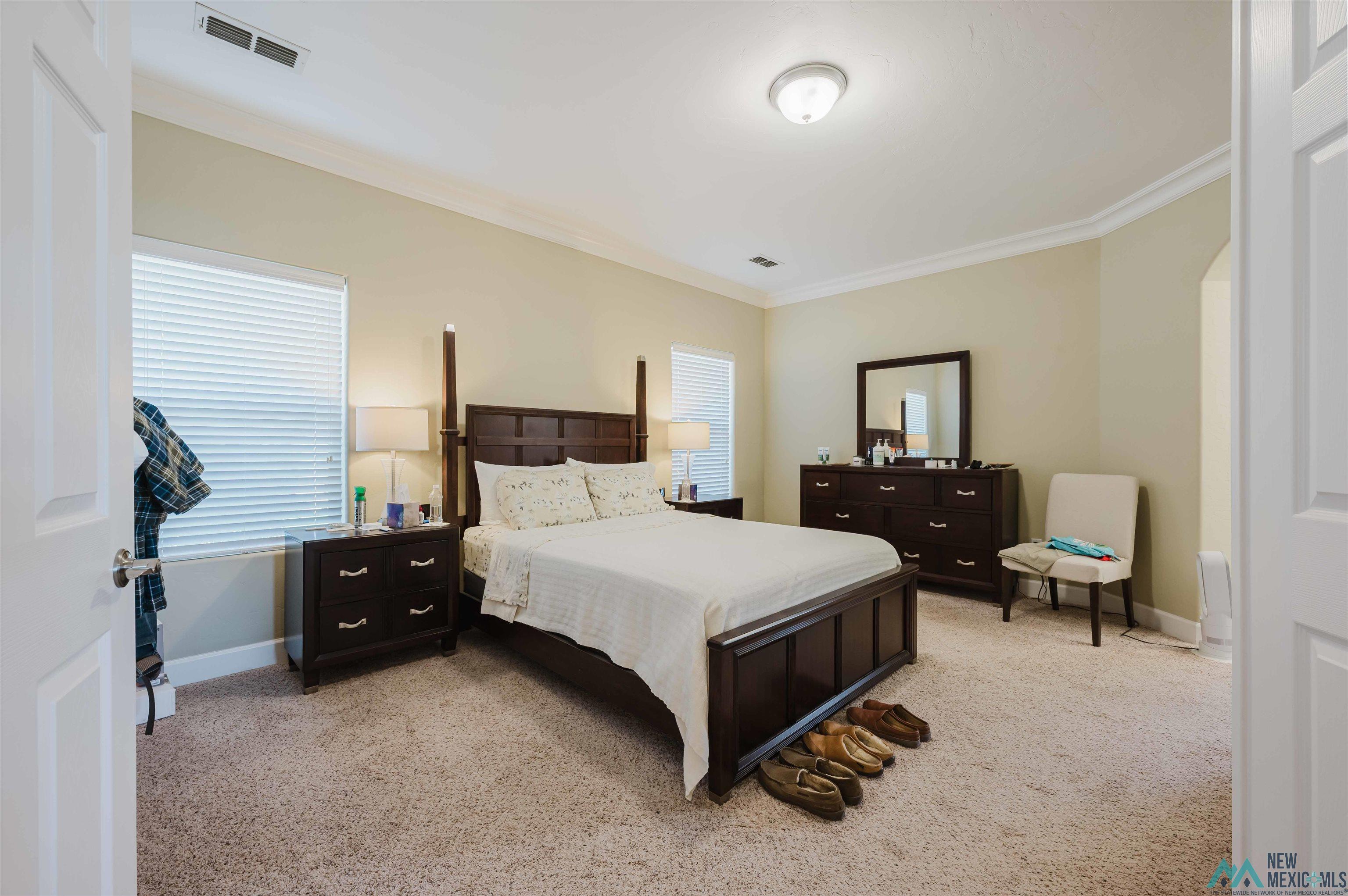 34 Holly Loop, Roswell, Texas image 14