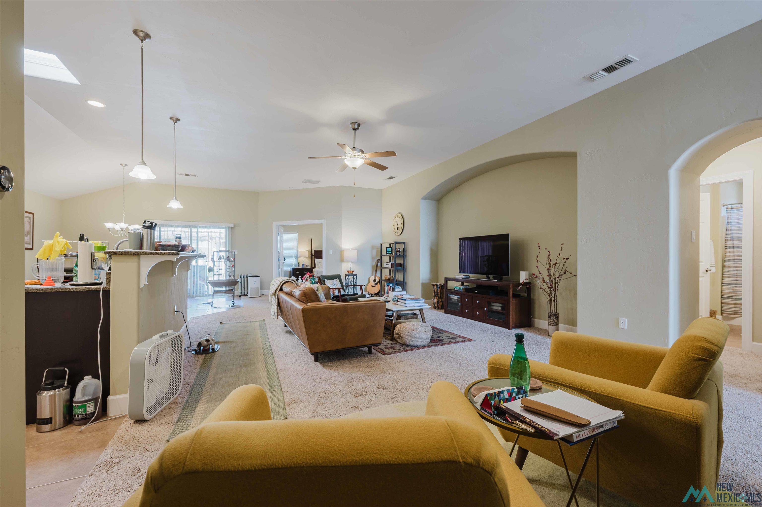 34 Holly Loop, Roswell, Texas image 7