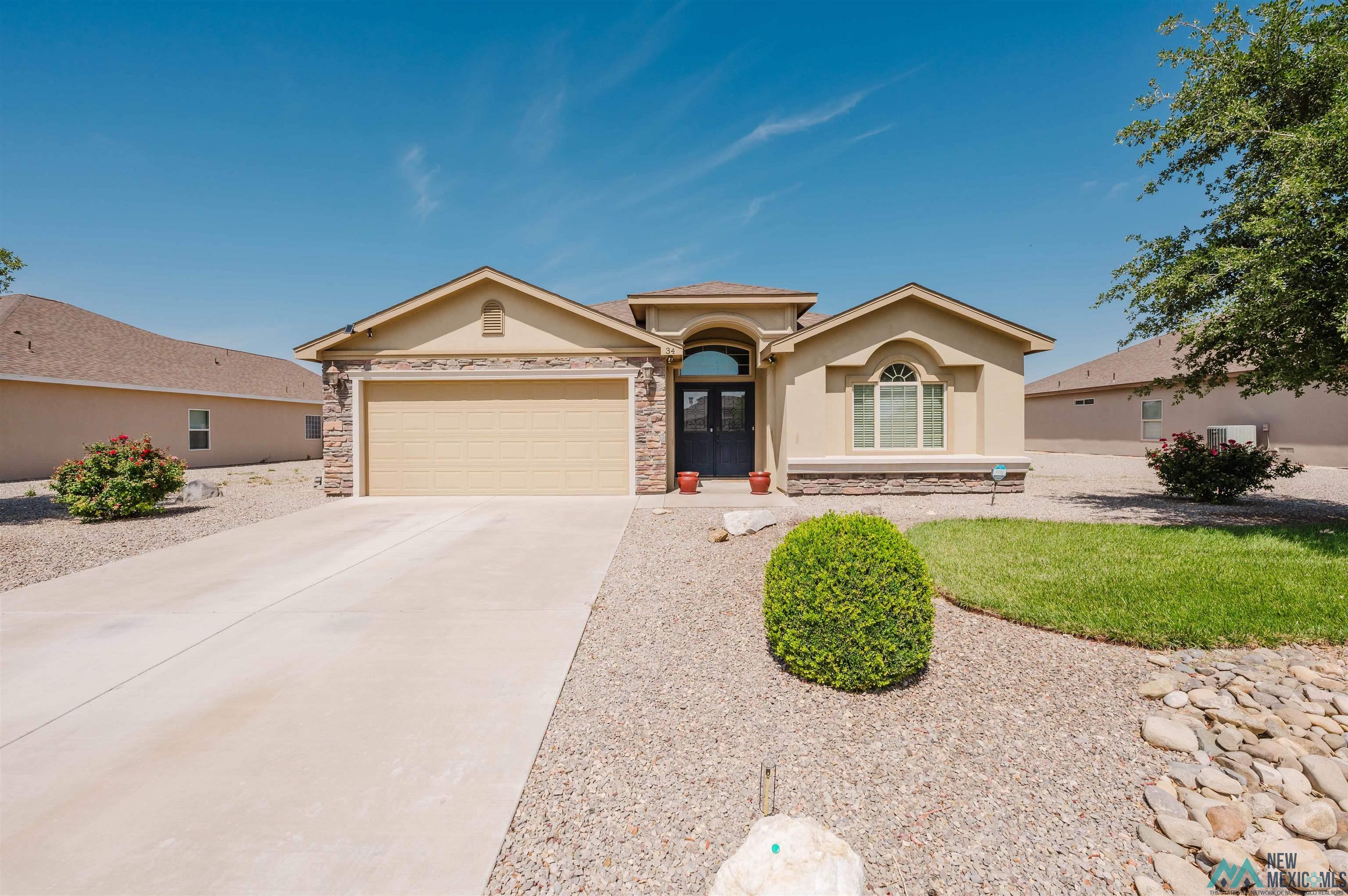 34 Holly Loop, Roswell, Texas image 3