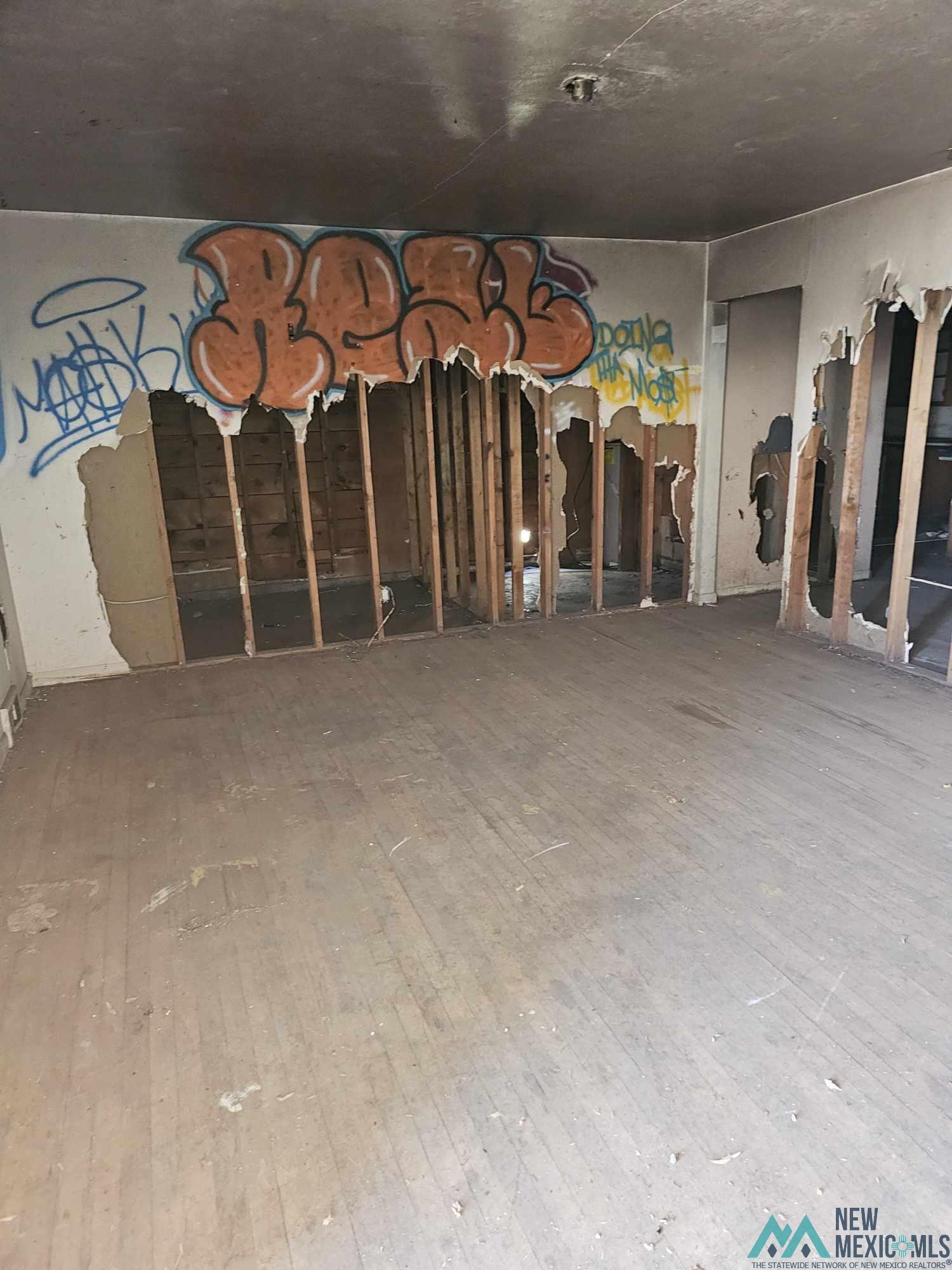 Clovis, New Mexico 88101, United States, 3 Bedrooms Bedrooms, ,1 BathroomBathrooms,Residential,Pending,59494