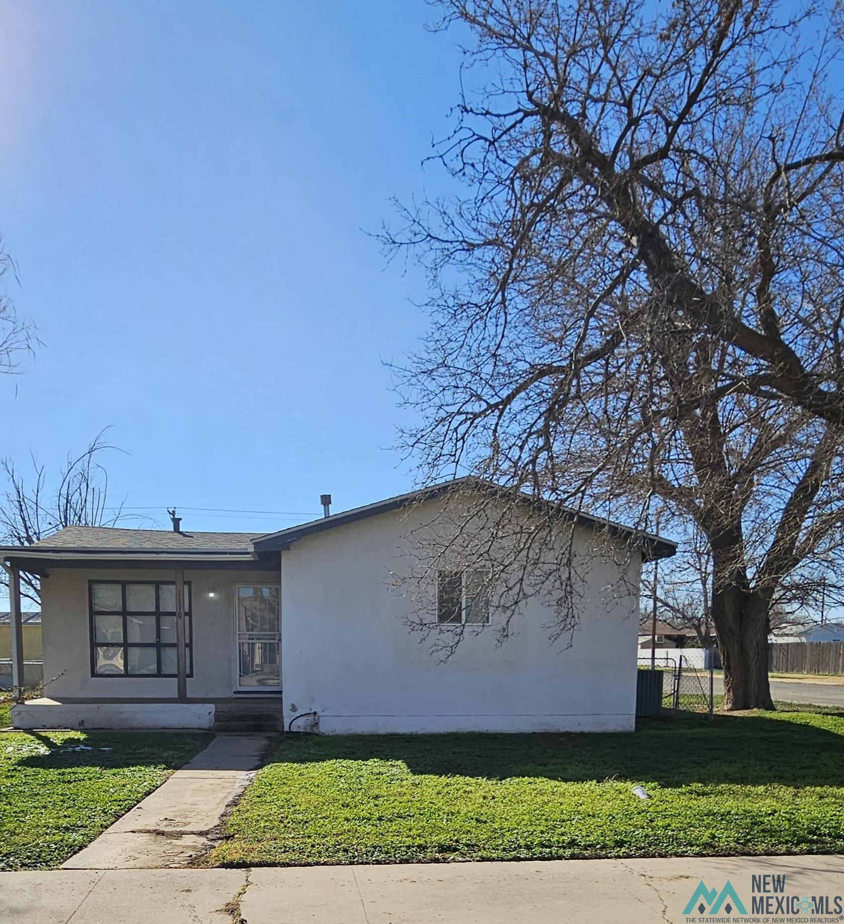 1110 W Mathews Street, Roswell, Texas image 1