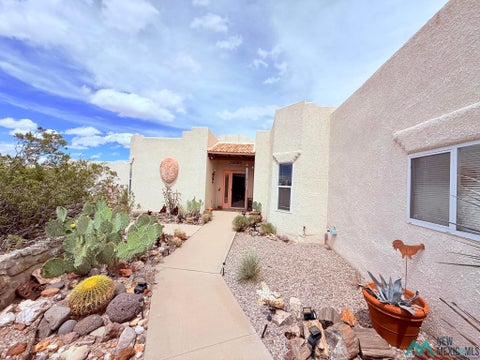 Homes For Sale - 215 Montreal Avenue<br/> Elephant Butte, NM 87935