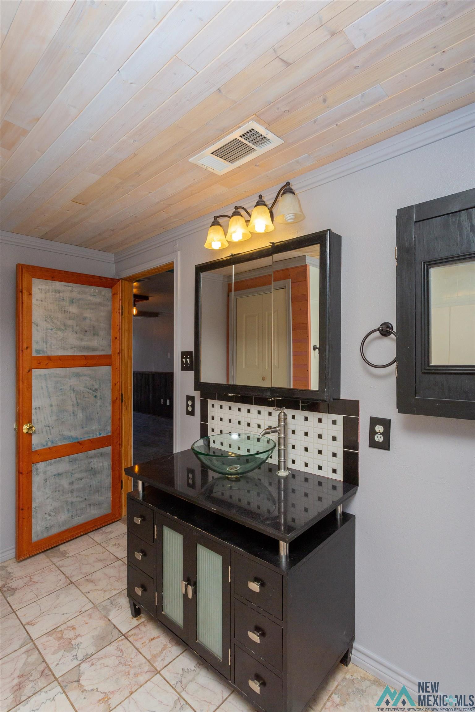 Artesia, New Mexico 88210, United States, 4 Bedrooms Bedrooms, ,3 BathroomsBathrooms,Residential,Active,210144