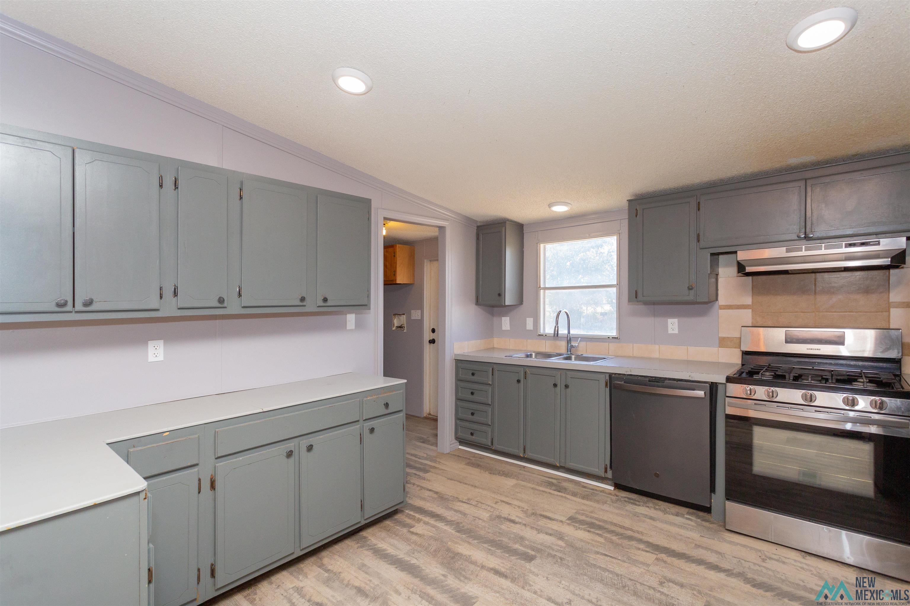 Artesia, New Mexico 88210, United States, 4 Bedrooms Bedrooms, ,3 BathroomsBathrooms,Residential,Active,210144