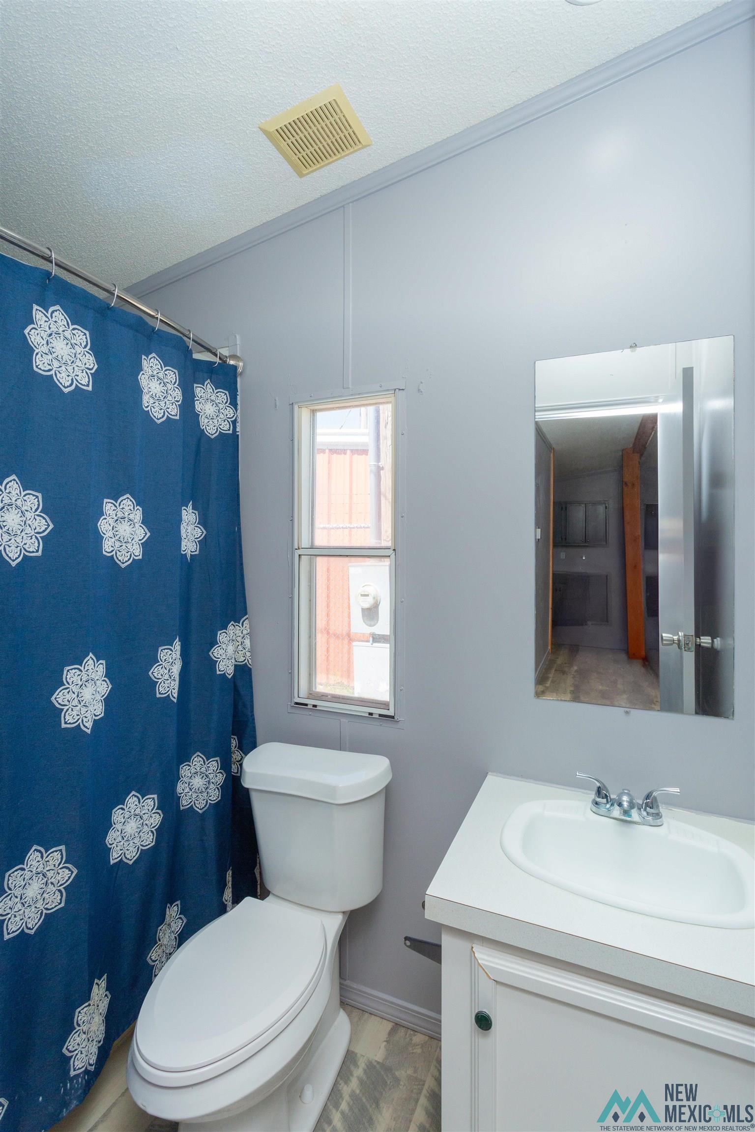 Artesia, New Mexico 88210, United States, 4 Bedrooms Bedrooms, ,3 BathroomsBathrooms,Residential,Active,210144