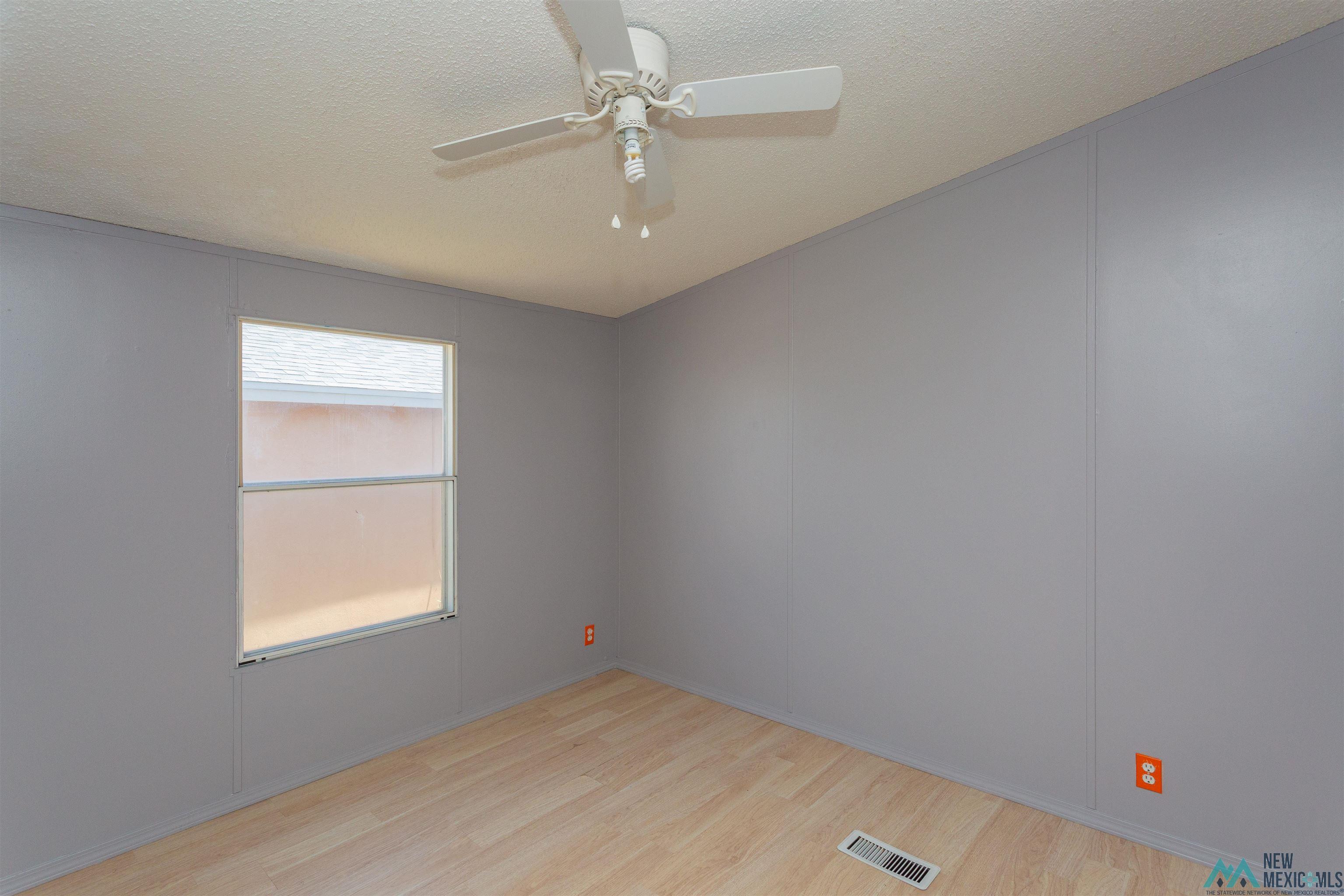 Artesia, New Mexico 88210, United States, 4 Bedrooms Bedrooms, ,3 BathroomsBathrooms,Residential,Active,210144