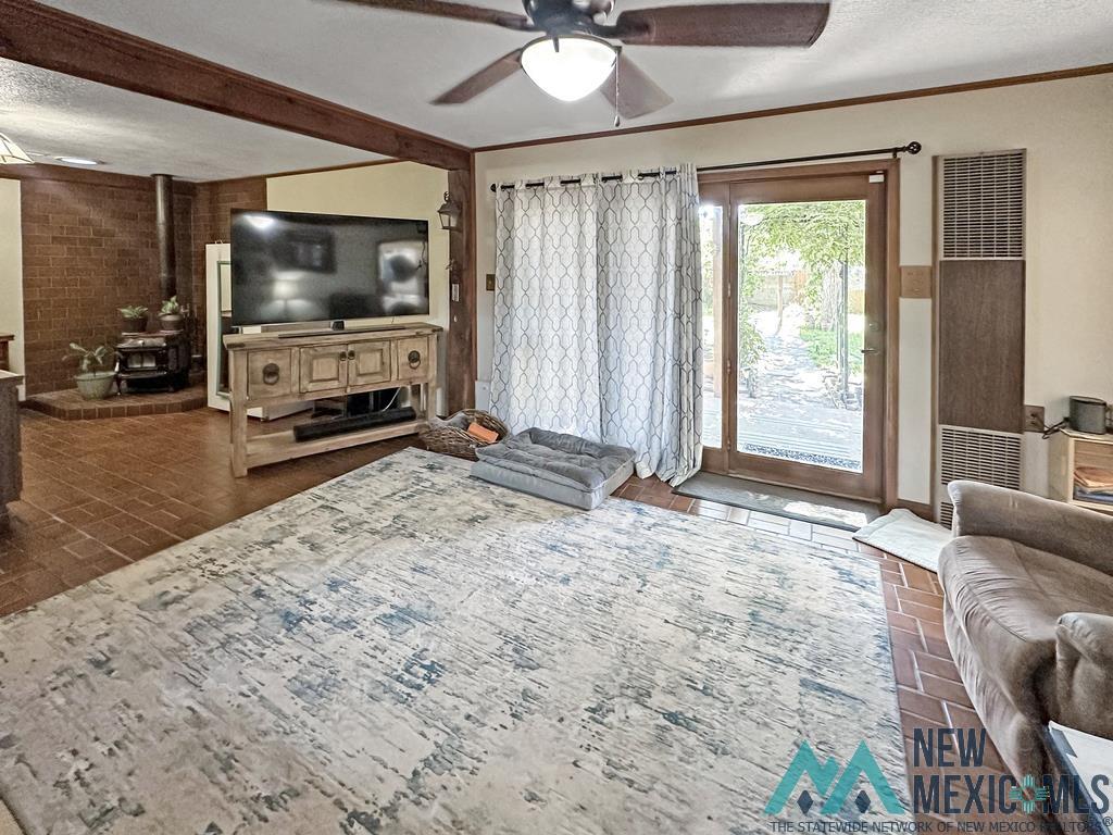 1017 N Alameda Street, Carlsbad, Texas image 17