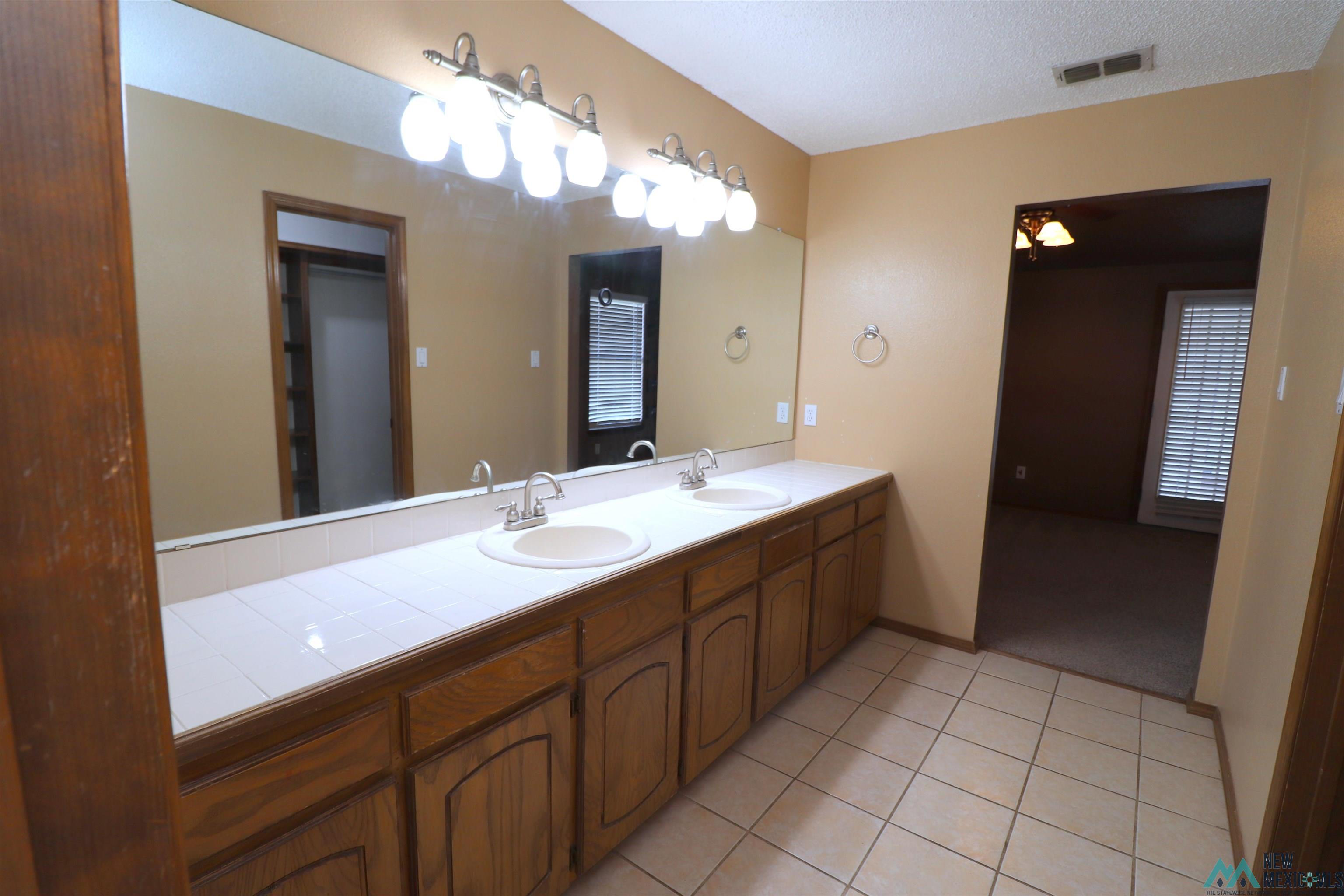 1717 Erinn Place, Clovis, Ohio image 31