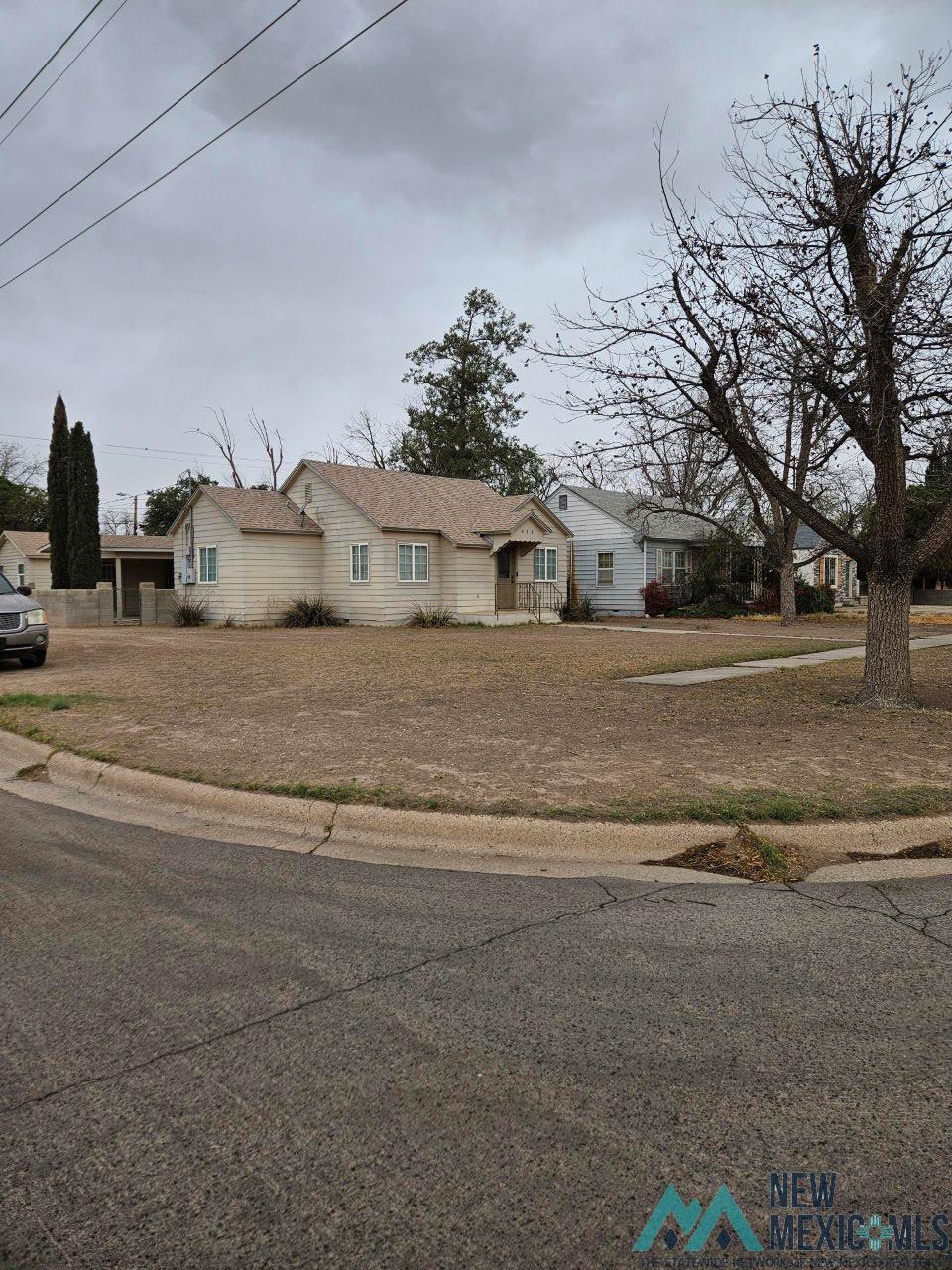 413 S Lake Street, Carlsbad, New Mexico image 8