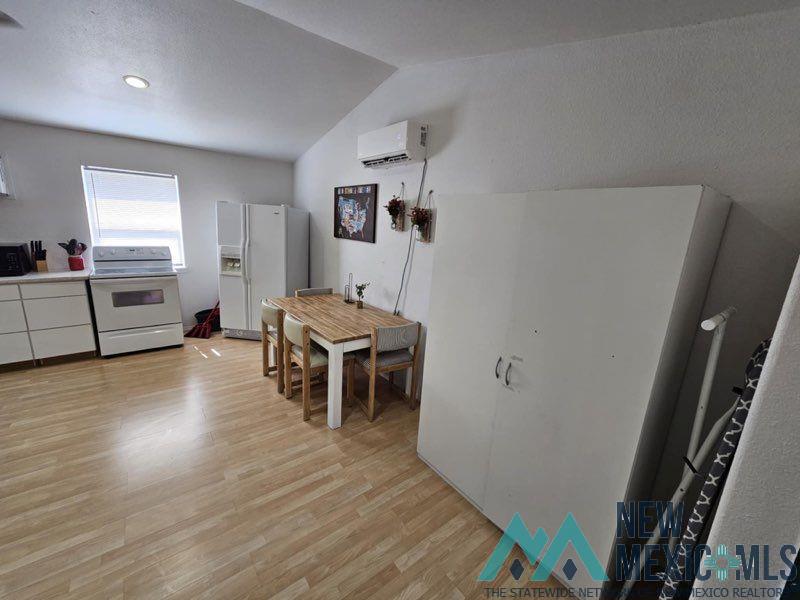 413 S Lake Street, Carlsbad, New Mexico image 10
