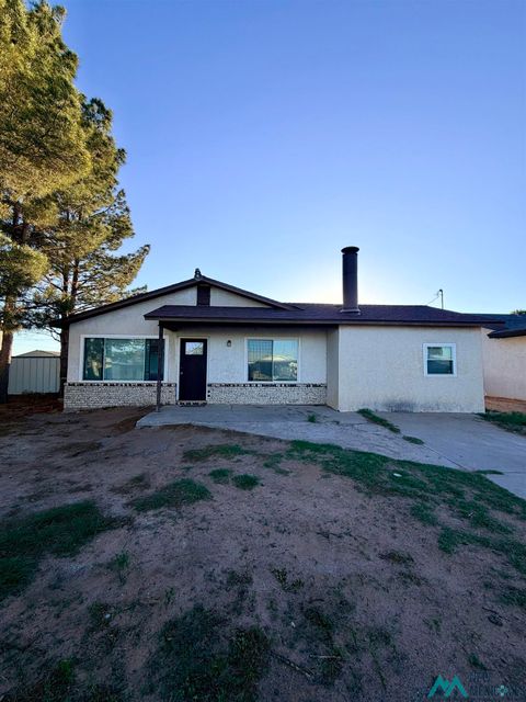Homes For Sale - 827 S 4th Street<br/> Jal, NM 88252
