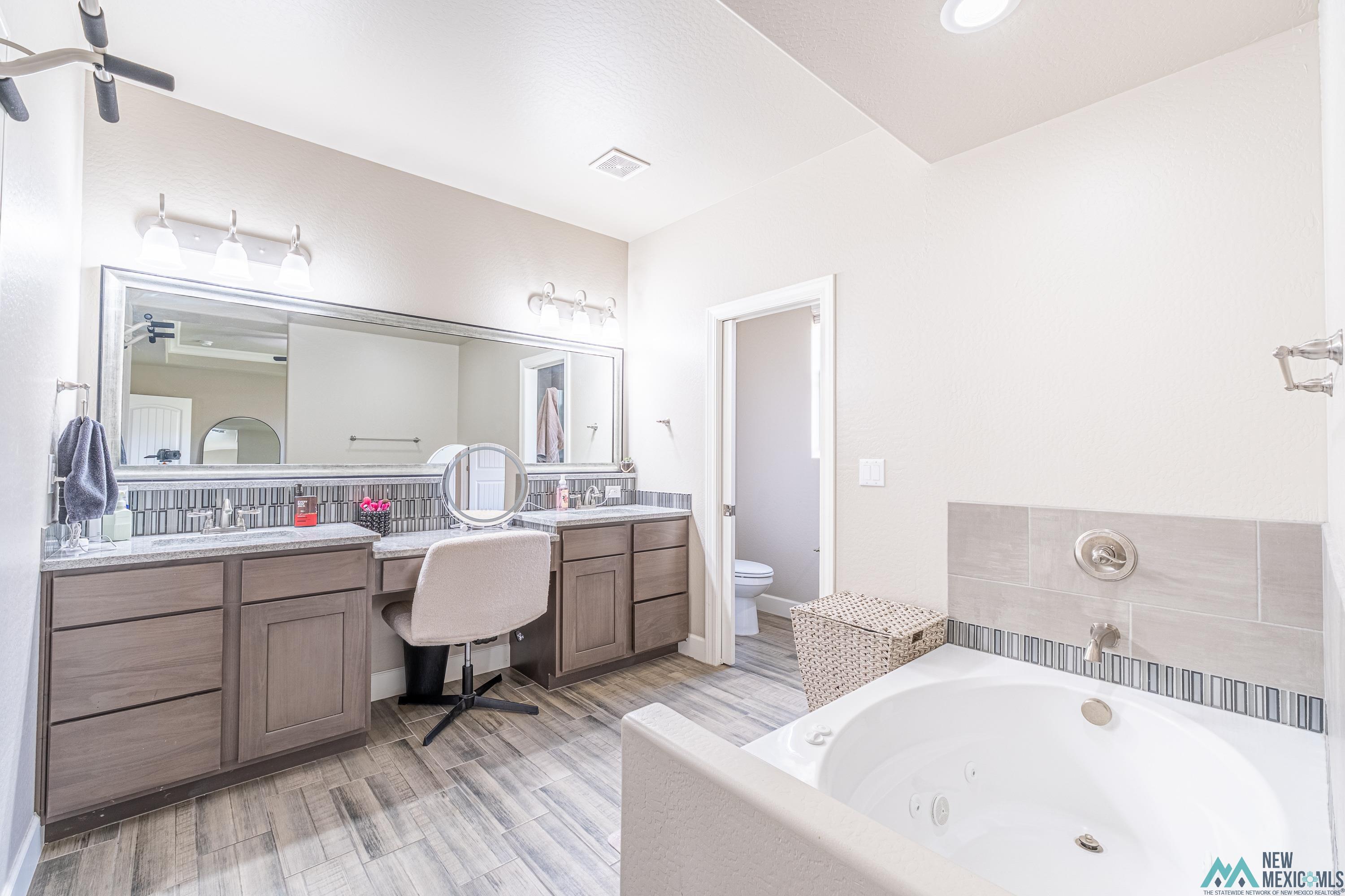 2114 E Parkwood Avenue, Hobbs, Texas image 28