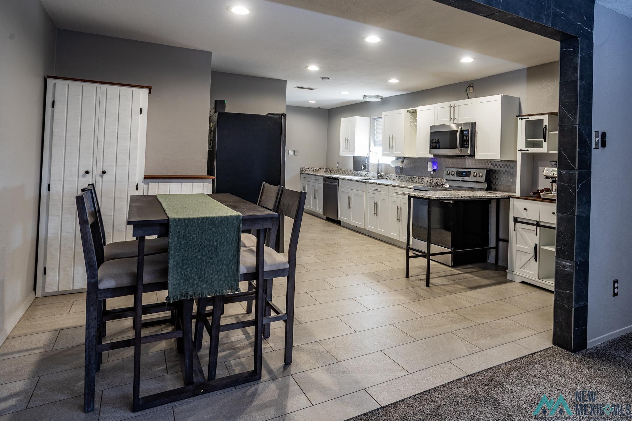 204 N Kilgore Street, Portales, Texas image 6