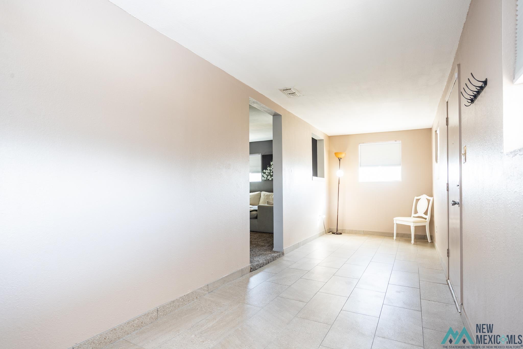 204 N Kilgore Street, Portales, Texas image 4