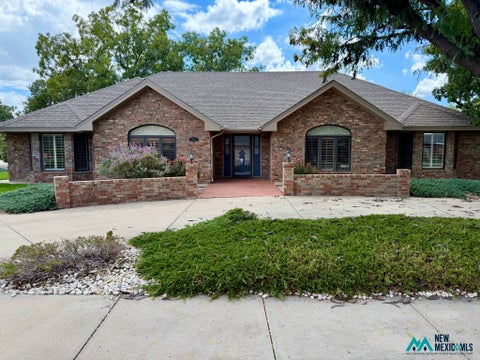 Homes For Sale - 902 Escalante Dr<br/> Roswell, NM 88201