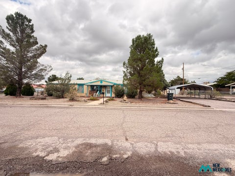 Mobile Home For Sale - 1400 E. 6th Ave<br/> Truth Or Consequences, NM 87901