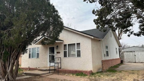 Homes For Sale - 1404 S Ave B<br/> Portales, NM 88130