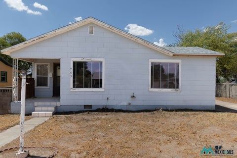 Homes For Sale - 903 N Thomas St<br/> Carlsbad, NM 88220