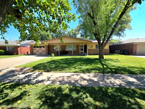 Homes For Sale - 3005 N Garden Ave. Ave<br/> Roswell, NM 88201