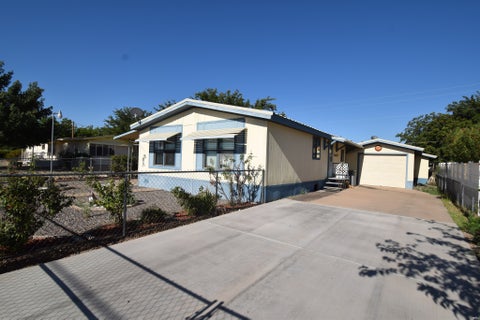 Mobile Home For Sale - 3200 8th St<br/> Deming, NM 88030