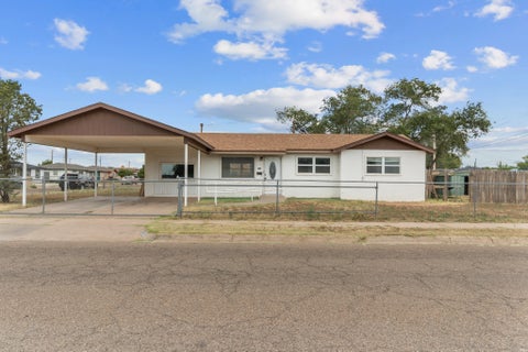 Homes For Sale - 1201 Pecos St<br/> Clovis, NM 88101