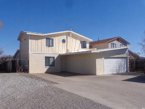 Homes For Sale - 813 Morgan Ave<br/> Mckinley County, Gallup, NM 87301