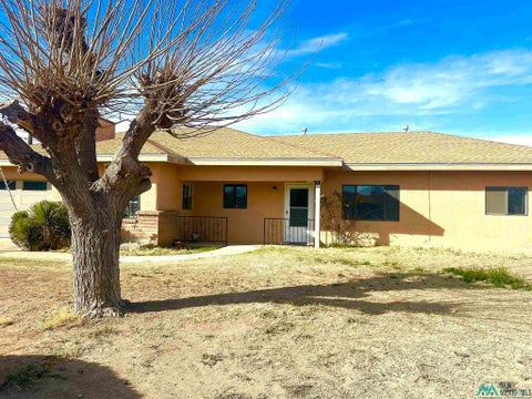 Homes For Sale - 318 S Sequoia Ave<br/> Chaves County, Roswell, NM 88203