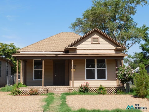 Homes For Sale - 806 N Pennsylvania Ave<br/> Roswell, NM 88201