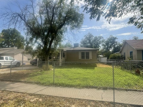 Homes For Sale - 1010 Pate St<br/> Eddy County, Carlsbad, NM 88220