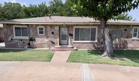 Homes For Sale - 400 N Atkinson Ave<br/> Roswell, NM 88201