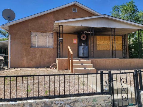 Homes For Sale - 806 E Aztec Ave<br/> Mckinley County, Gallup, NM 87301