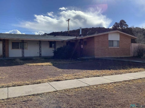 Homes For Sale - 3300 Ciniza Dr<br/> Mckinley County, Gallup, NM 87301