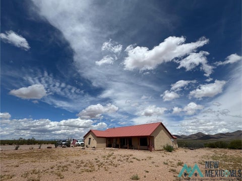 Homes For Sale - 33 R-bar Road Rd<br/> Hidalgo County, Rodeo, NM 88056