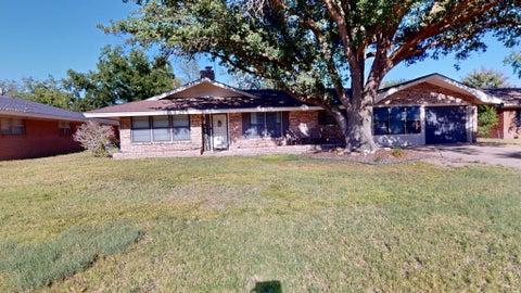 Homes For Sale - 1814 Fowler St<br/> Hobbs, NM 88240