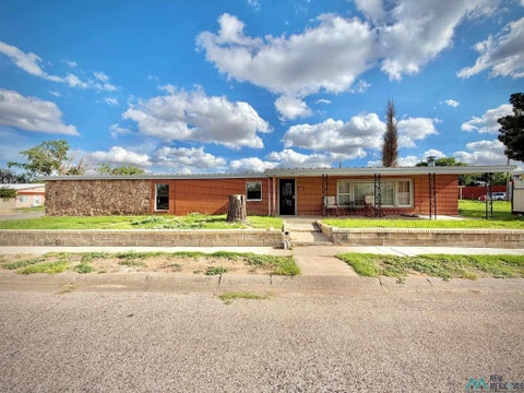 Homes For Sale - 801 Avenue L<br/> Lea County, Eunice, NM 88231
