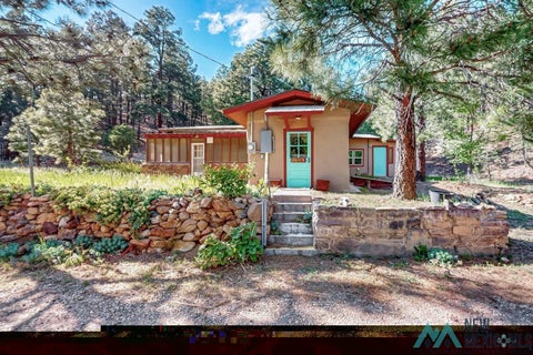 Homes For Sale - 11 St. Joseph Dr<br/> Montezuma, NM 87731