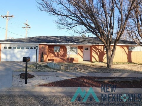 Homes For Sale - 437 Sandy Ln<br/> Curry County, Clovis, NM 88101