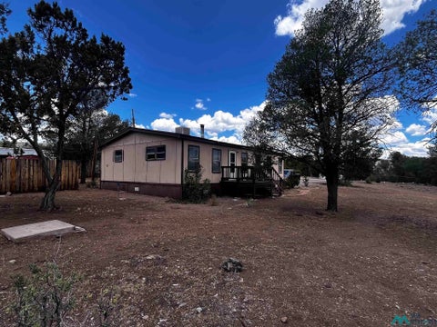 Mobile Home For Sale - 8 Forest St<br/> Reserve, NM 87830
