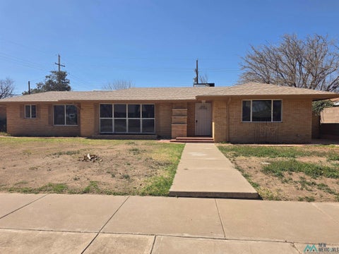 Homes For Sale - 1516 Madison Ave<br/> Chaves County, Roswell, NM 88203
