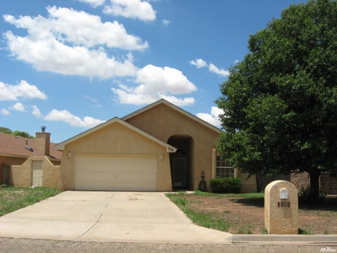 Homes For Rent - 808 Laurelwood Dr<br/> Clovis, NM 88101