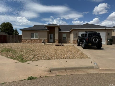 Homes For Sale - 1916 Hali Ln<br/> Curry County, Clovis, NM 88101
